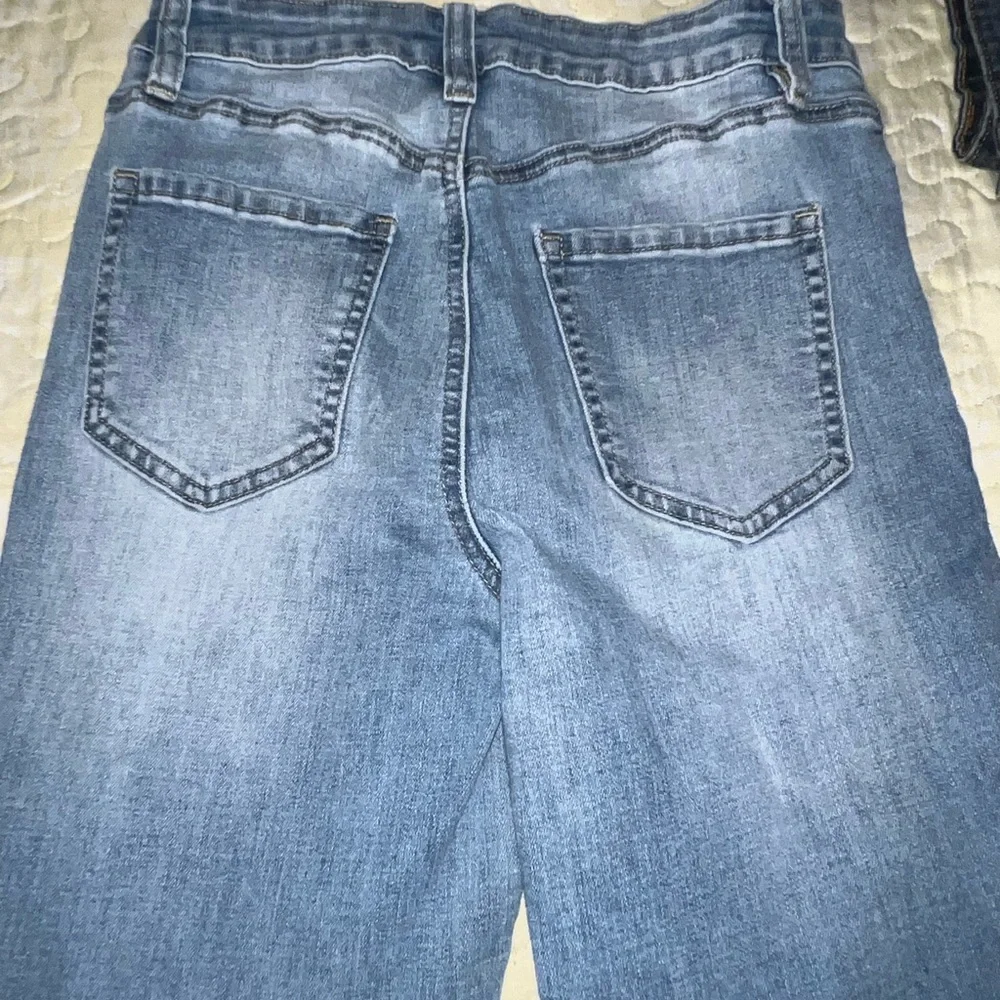 Boot cut - Picture 2 of 6